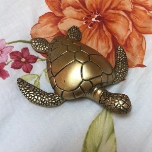 Golden turtle decor